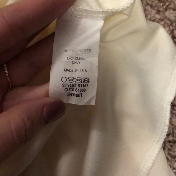 Cream Romper with Lace - Picture 3 of 6